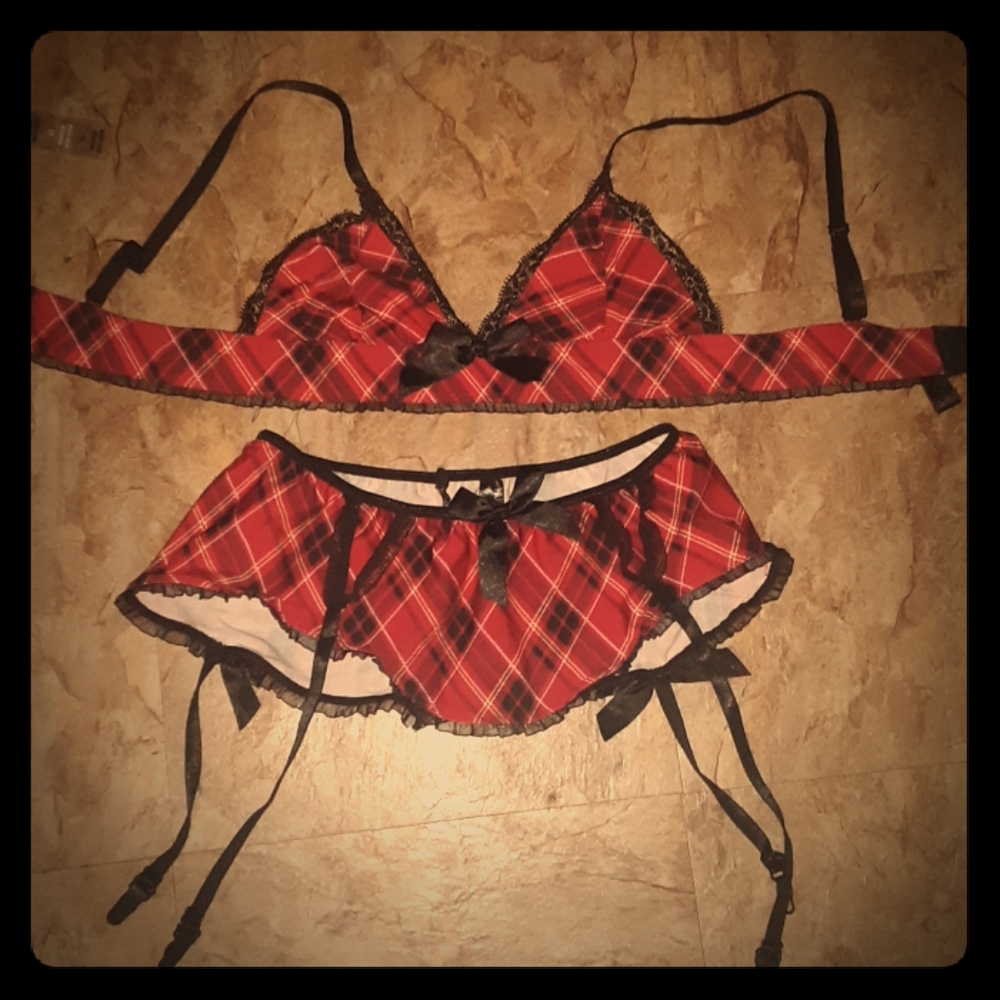 Intimate outfit